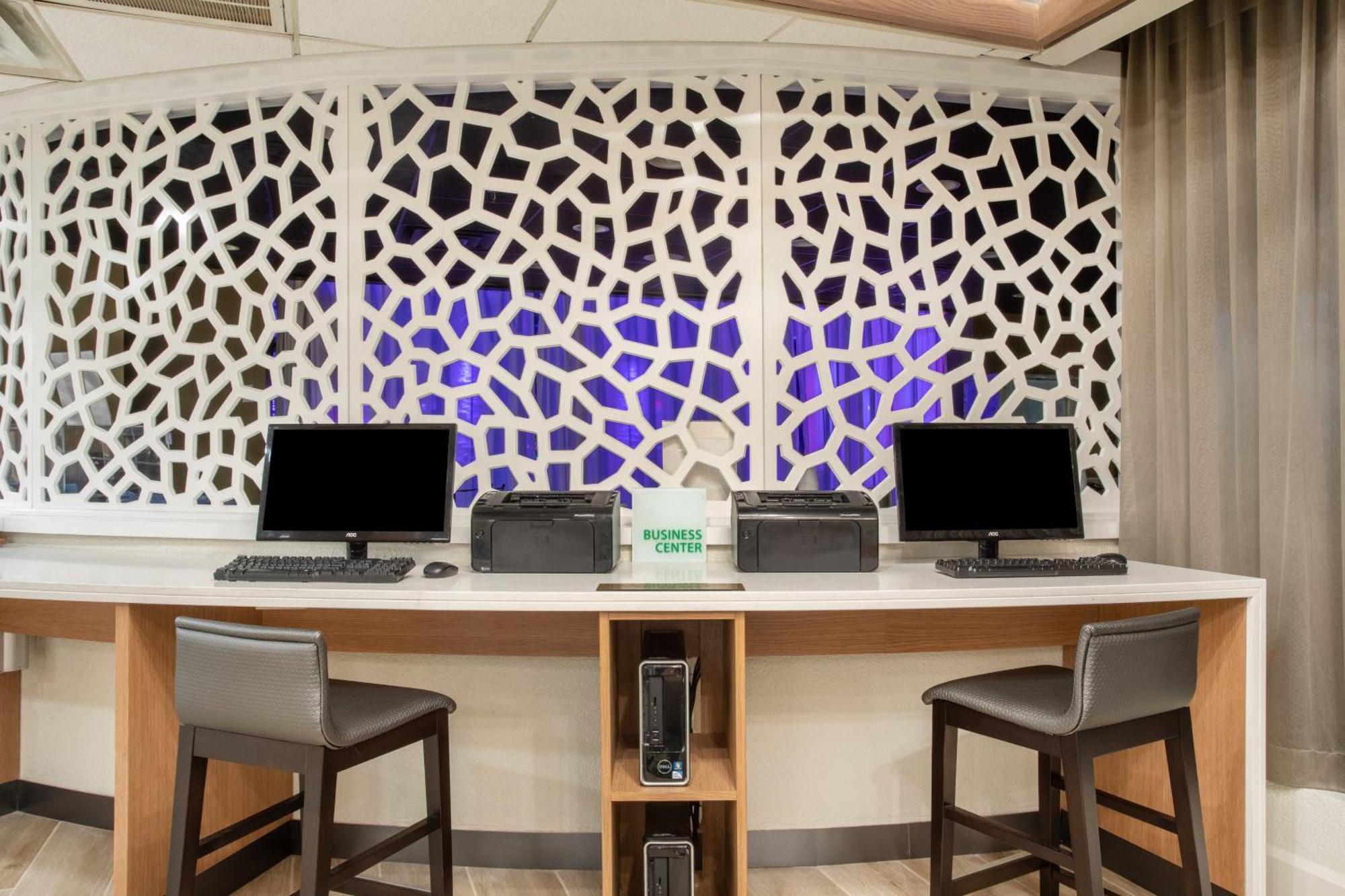 Holiday Inn & Suites Parsippany Fairfield By Ihg Екстериор снимка