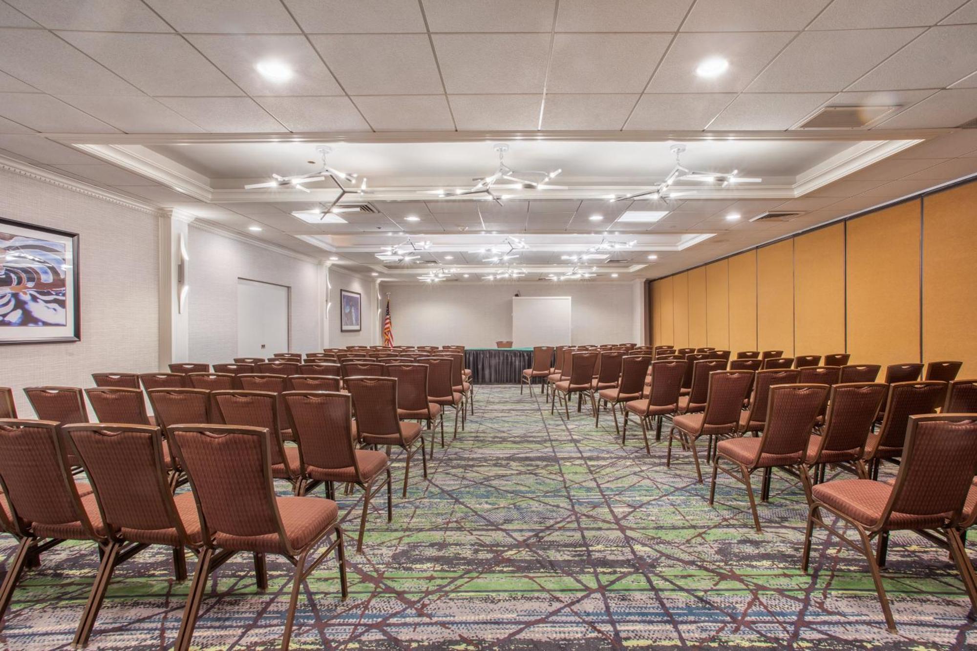 Holiday Inn & Suites Parsippany Fairfield By Ihg Екстериор снимка