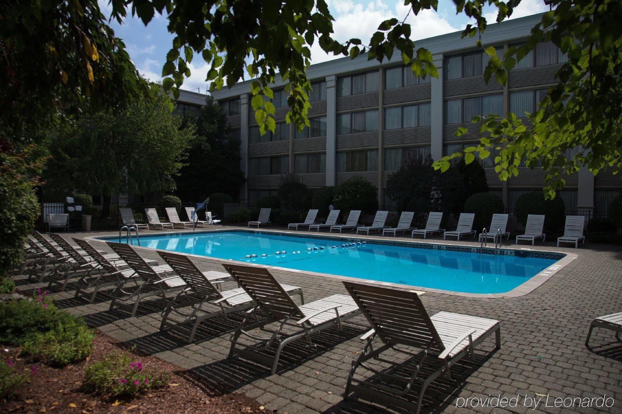 Holiday Inn & Suites Parsippany Fairfield By Ihg Екстериор снимка